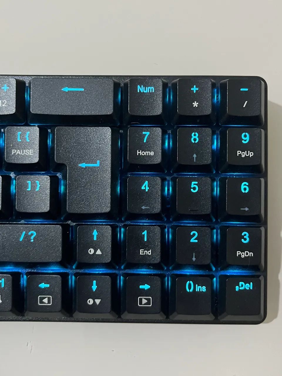 Kit teclado e mouse led sem fio Redragon BS-8772 - Foto 2