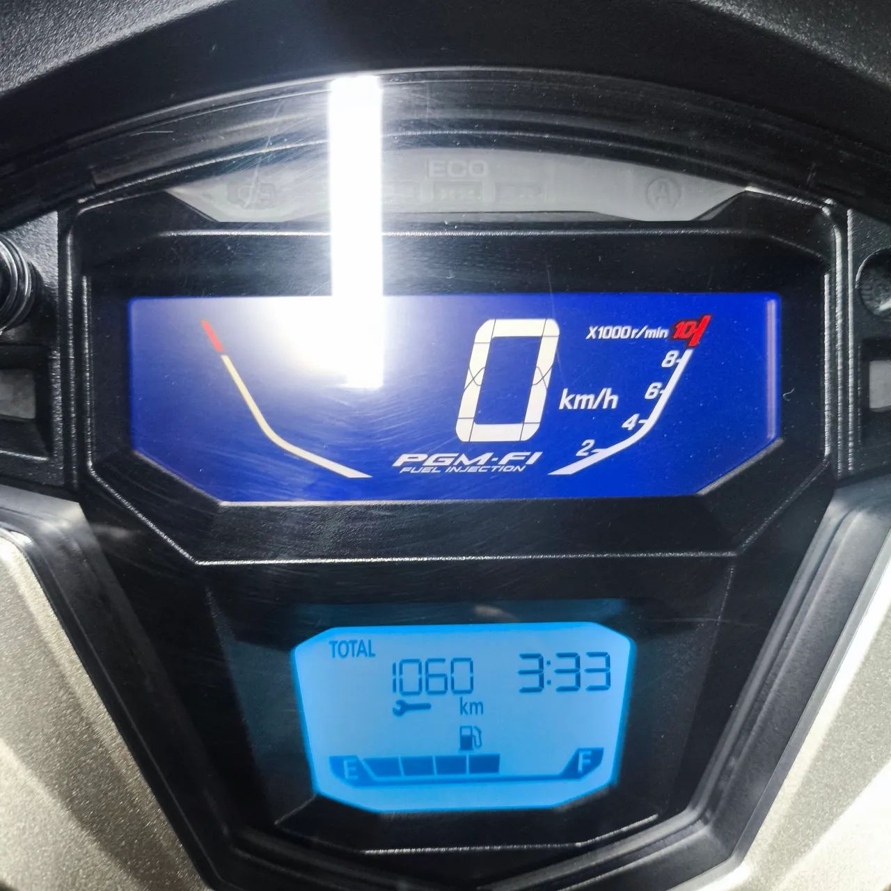 Elite em estado de zero KM