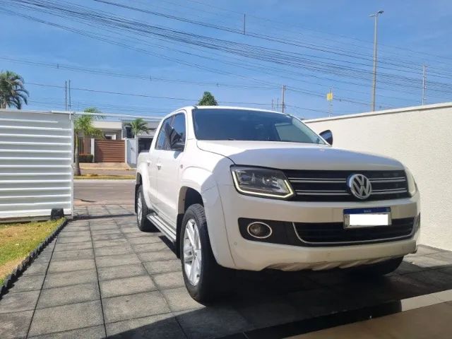 Volkswagen Amarok HIGH.CD 2.0 16V TDI 4X4 DIES. AUT 2015