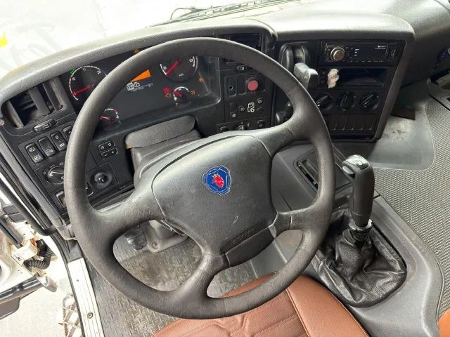 SCANIA P360 6X2 2013 - Foto 4