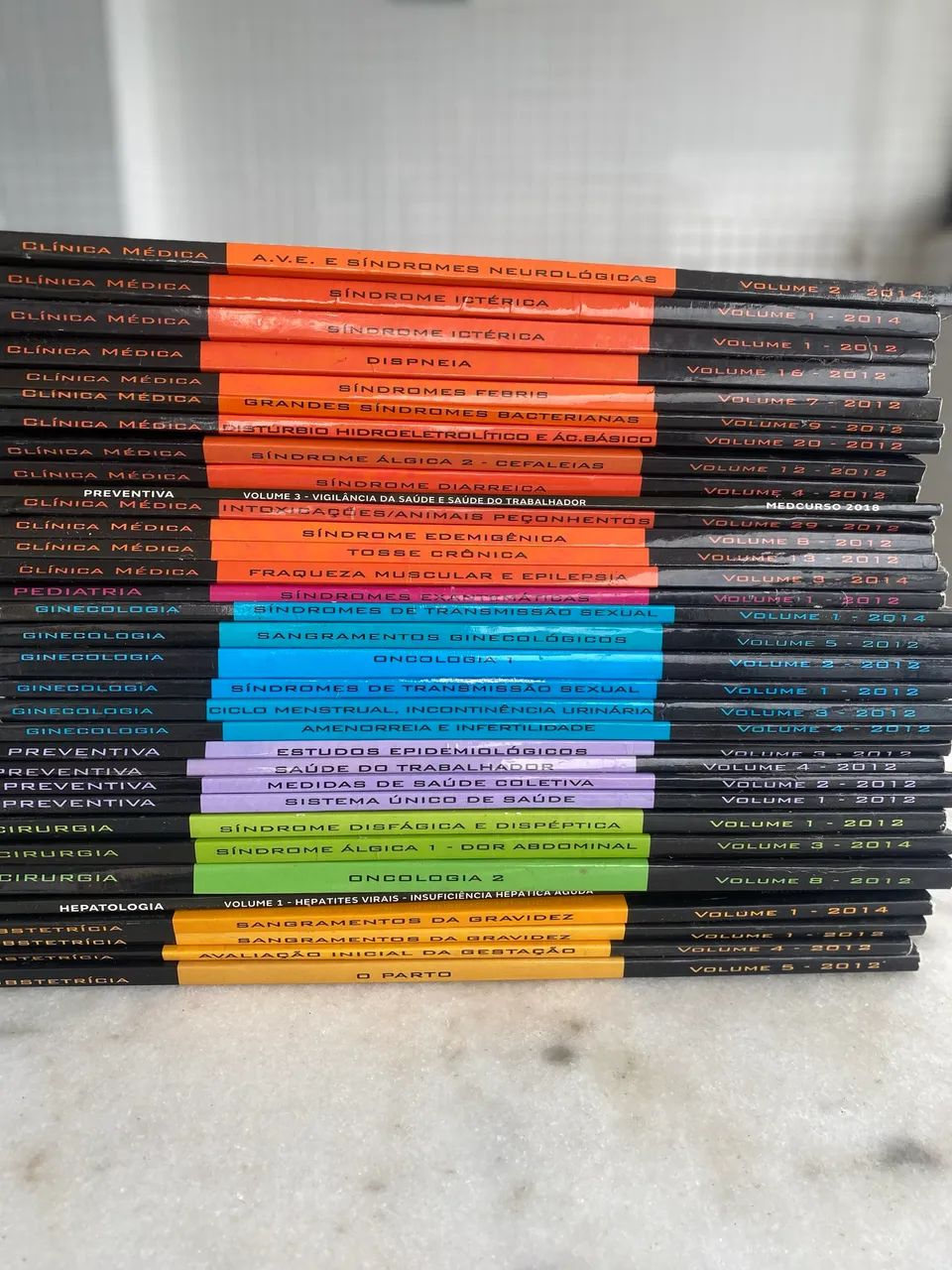 Livros medicina Medcurso cursinho residência  - Foto 2