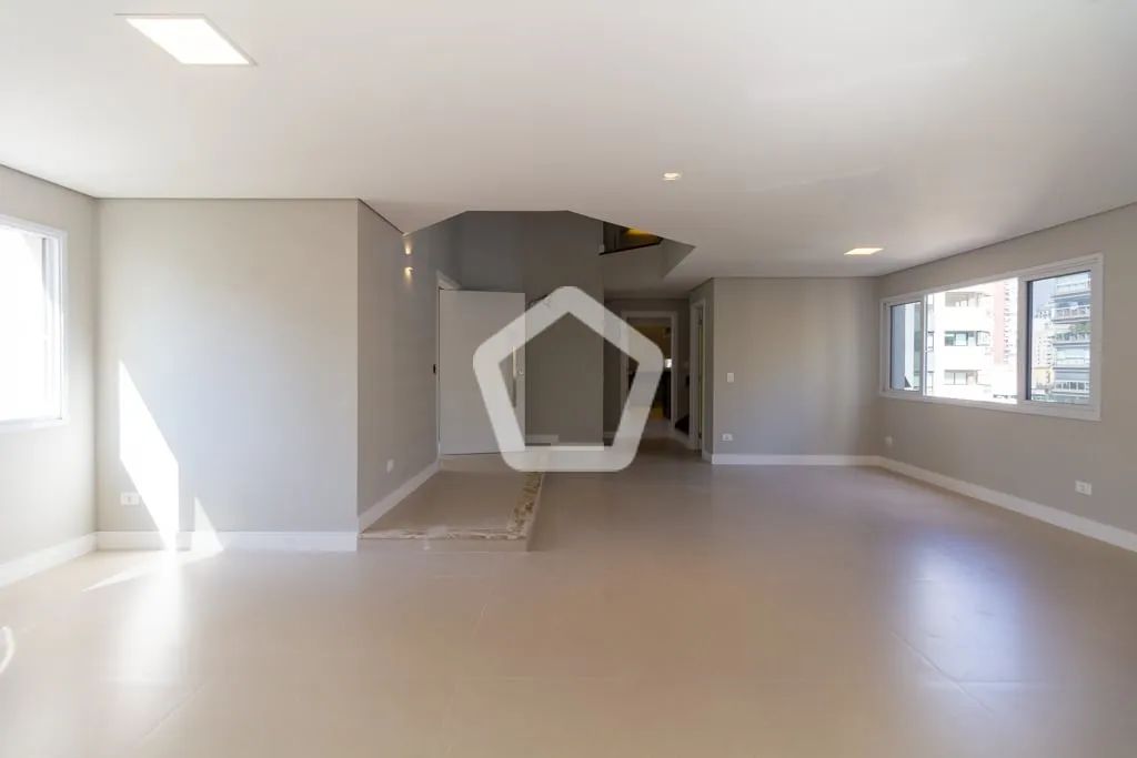 Apartamento em Aclimação - Foto 3