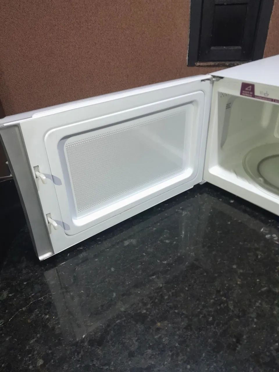Microondas da marca Electrolux 32 litros bem novinho. - Foto 3