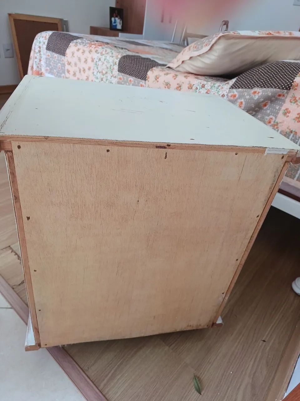 Rustic Solid Wood Nightstand65570167040386124