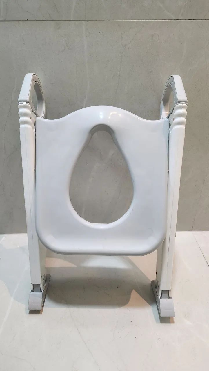 Escadinha com assento infantil