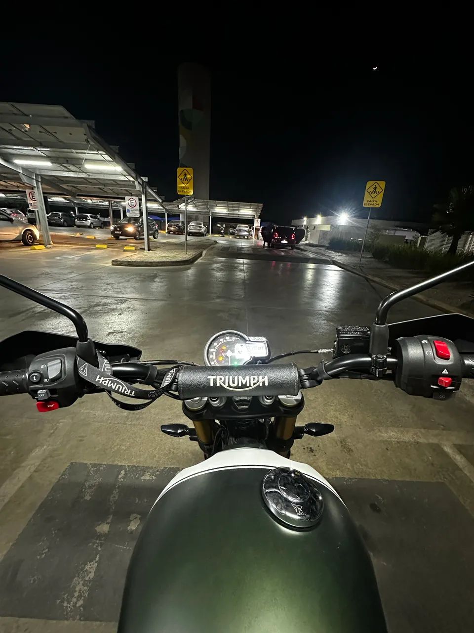 Triumph Scrambler 400x