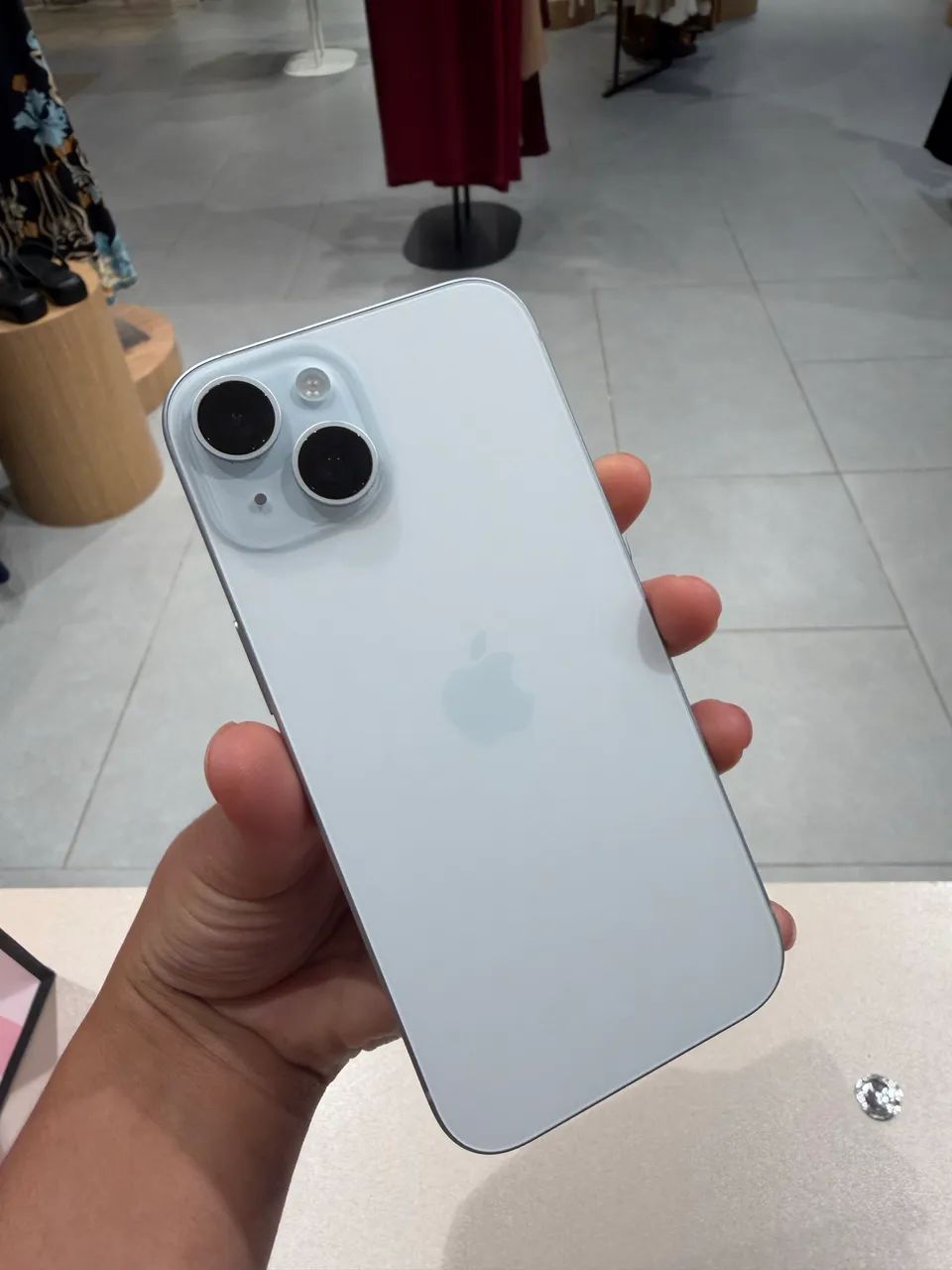 Vende se iPhone 15 256 gb  - Foto 2