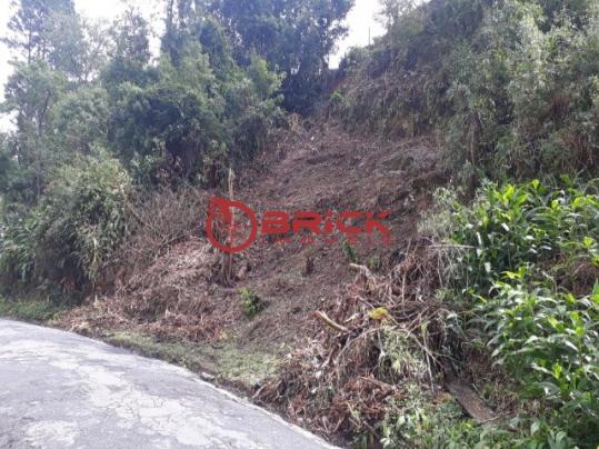 Ótimo terreno com 240 m² próximo a feirinha do alto. - Foto 5
