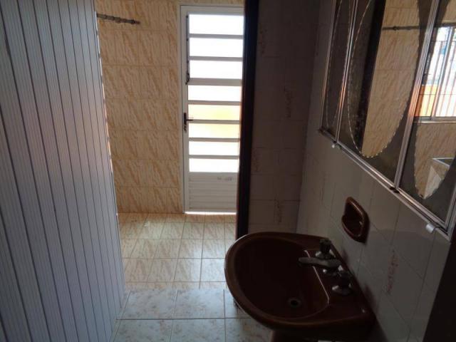 Ótima oportunidade para investimento! Terreno com 3 casas construídas à venda, 300 m² por - Foto 6