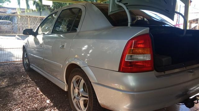 Vendo ou troco Astra 2.0 leia até o final