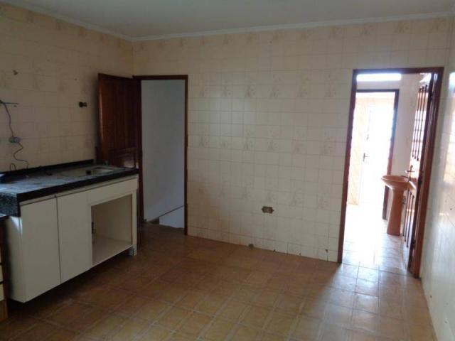 Ótima oportunidade para investimento! Terreno com 3 casas construídas à venda, 300 m² por - Foto 3