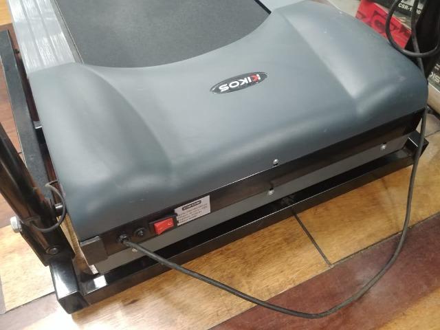 Esteira E800 Kikos 220 volts Deluxe - Foto 3