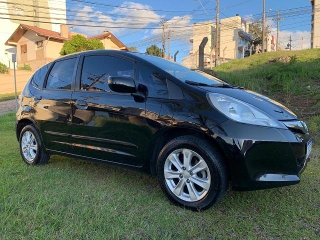 Honda Fit automático - Estado impecável