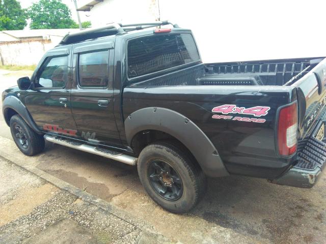 Caminhonete nissan frontier 30.000,00 a negociar - Foto 4