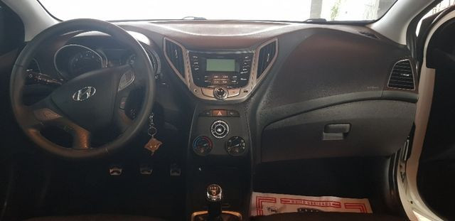 Hyundai HB20x 2014 branco - Foto 4