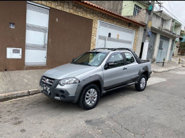 VENDO STRADA CABINE DUPLA 1.8 2013
