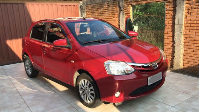 TOYOTA ETIOS HATCH 1.5 XLS 2014.