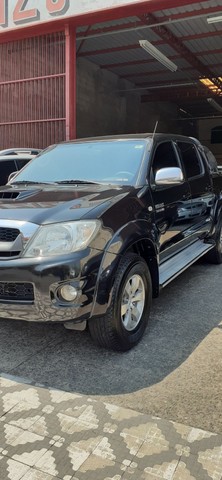 TOYOTA HILUX AUTOMÁTICA 4X4