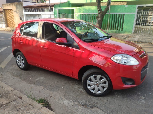 FIAT PALIO ATTRACTIVE 1.0 FLEX VERMELHO