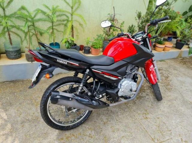 VENDE-SE MOTO YAMAHA 150 ANO 2018