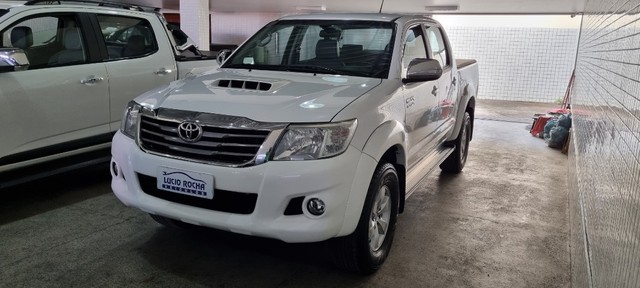 HILUX SRV 4X4 AUT. DIESEL 2015