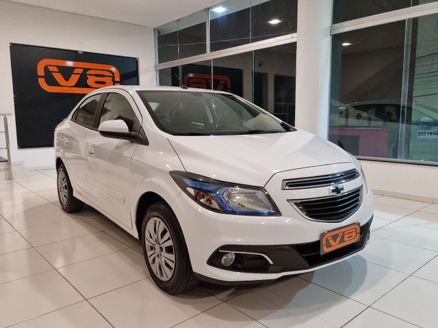 CHEVROLET PRISMA 1.4 LT 2014 IMPECAVEL 4 PNEUS NOVOS DIFERENCIADO