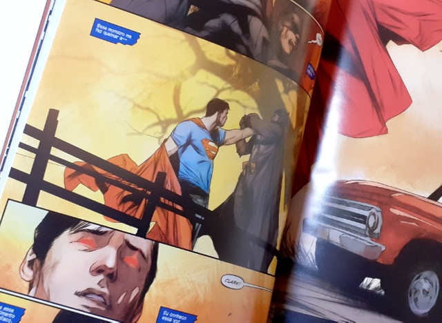 HQ Dc Batman Superman Dois Mundos - Foto 3