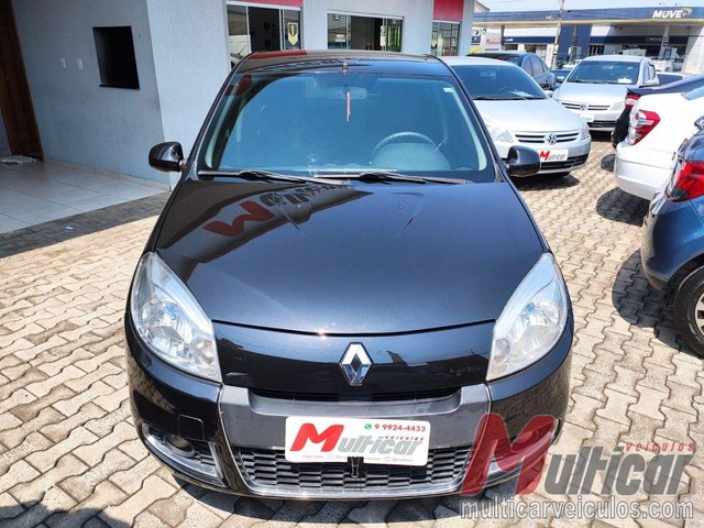 RENAULT SANDERO PRIVILÈGE HI-FLEX 1.6 16V 5P