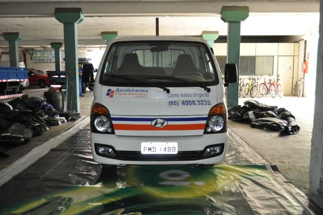 HYUNDAI HR