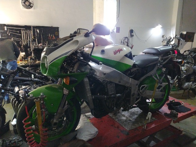KAWASAKI ZX-7R ANO 1991/1992