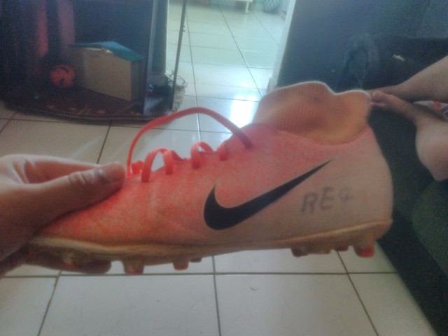 chuteira nike futebol campo