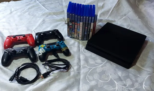 Porta jogos e controles PS5 (20 jogos e 2 controles)