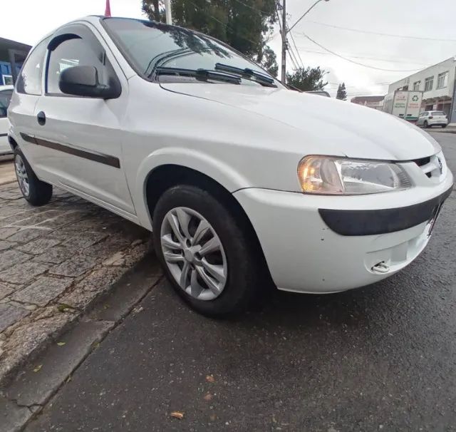 Celta 1.0 Branco Mpfi