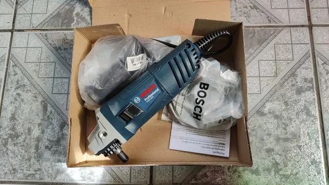 Lixadeira Esmerilhadeira Bosch GWS850  - NOVA - Foto 2
