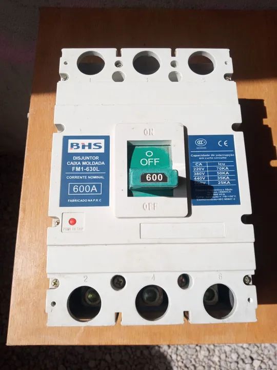 Disjuntor Caixa Moldada BHS FM1-630 600A
