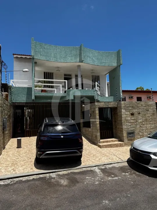 Casa Ampla e Confortável à Venda - Ideal para sua Família