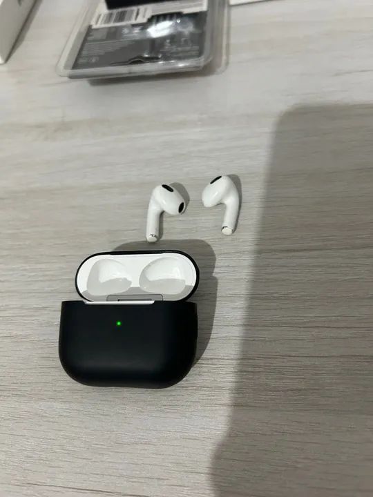 AirPods 3 Geração(Carregamento MagSafe) - Foto 3
