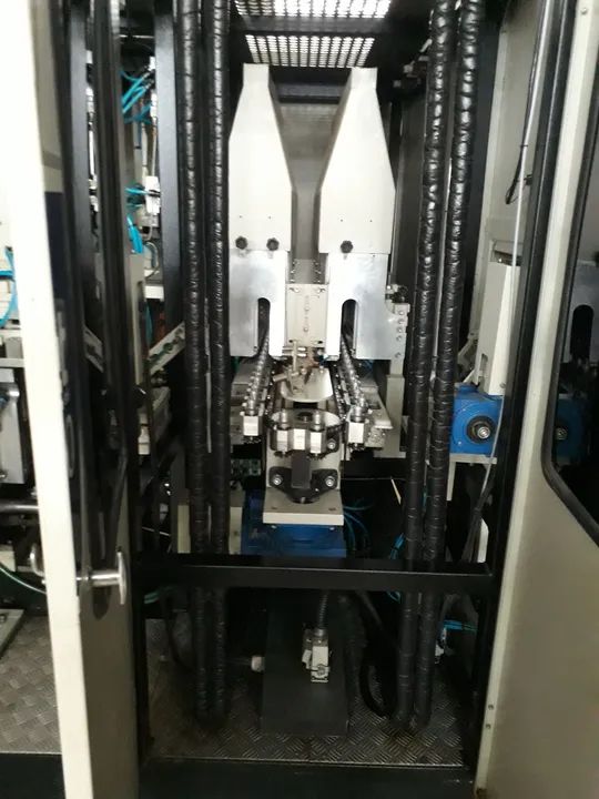 sopradora multipet esa 3000 c/ elevadora ano 2014 com oito moldes - Foto 4