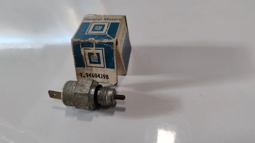 Interruptor Sensor Cilindro Mestre Do Freio Varga Opala 77/