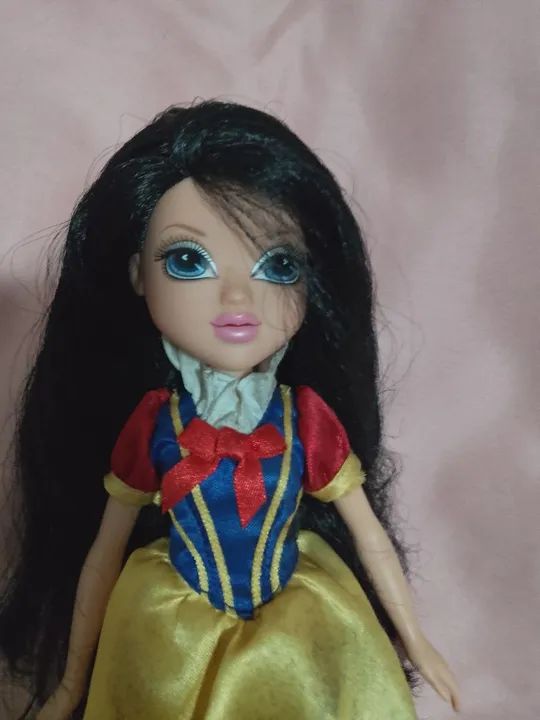 Boneca Moxie Girlz Merin - Snow White- Branca De Neve<br>