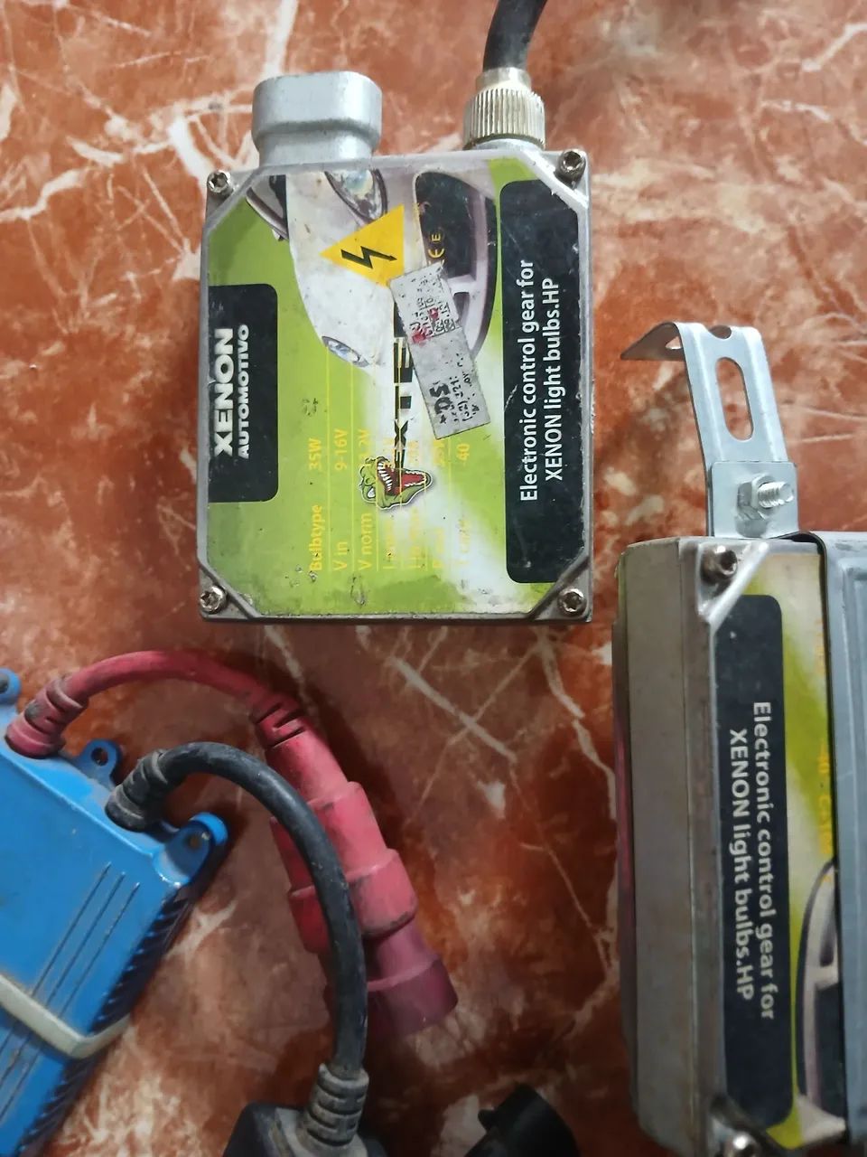 Vende-se xenon - Foto 2