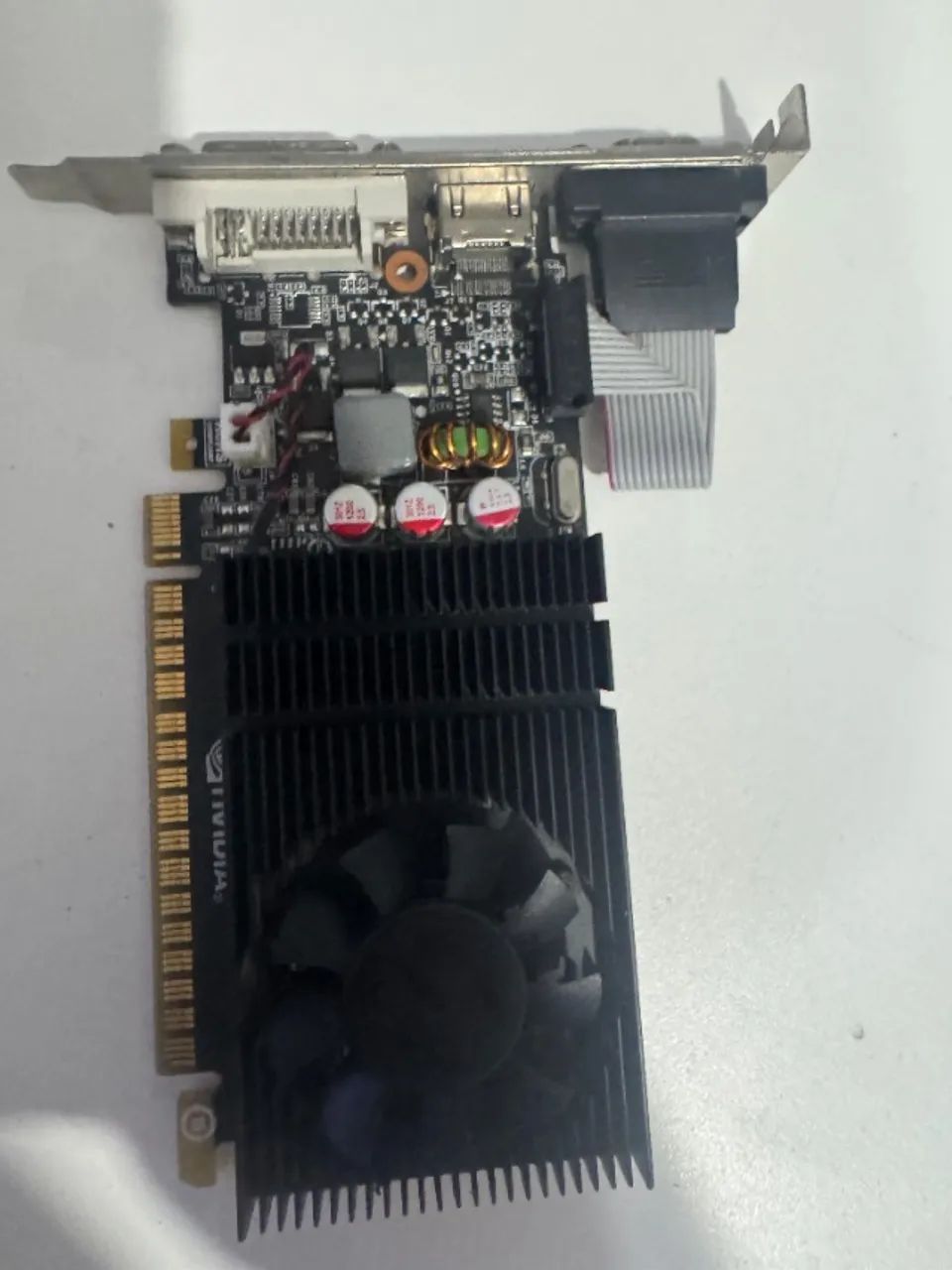 Placa de Vídeo Gt 610 2gb com defeito pouco uso