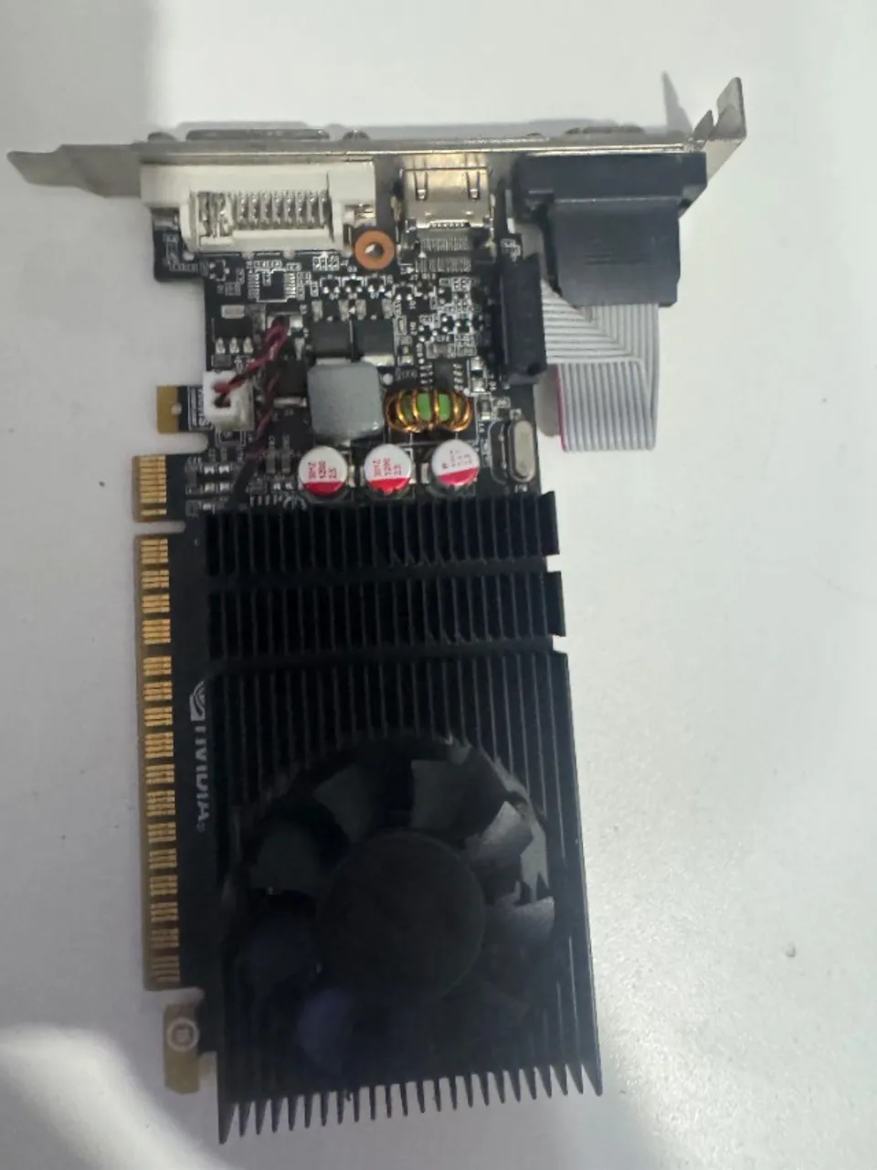 Placa de Vídeo Gt 610 2gb com defeito pouco uso