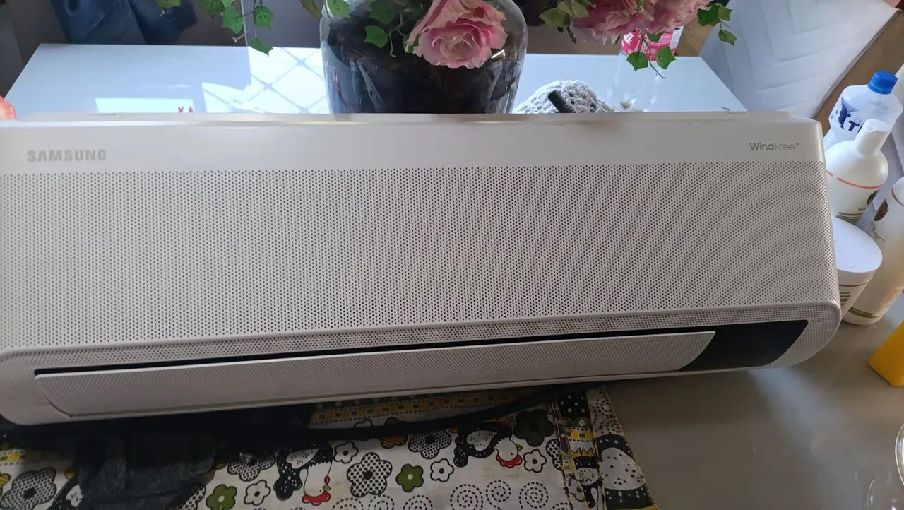 Ar Condicionado Split WindFree Samsung 12 mil btus novo praticamente 2400 instalado  - Foto 4