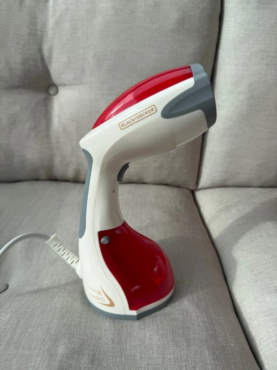 Vaporizador de Roupa Black+Decker - Prático e Eficiente (((MUITO NOVO)))