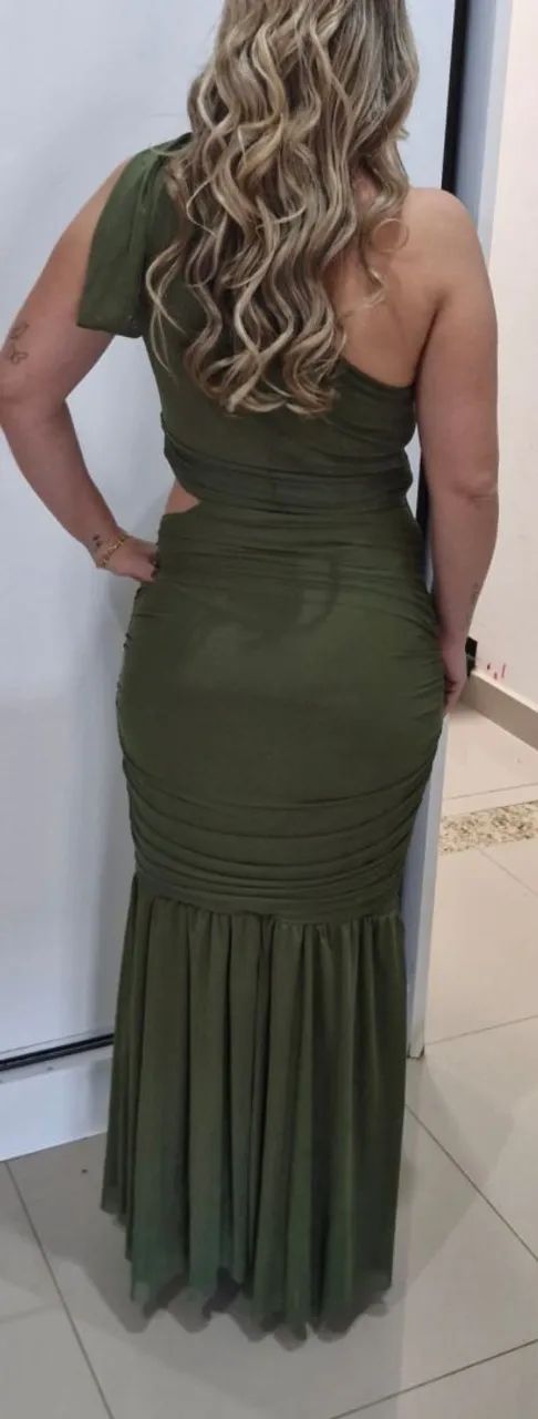 Vestido de festa verde musgo elegante - Foto 2