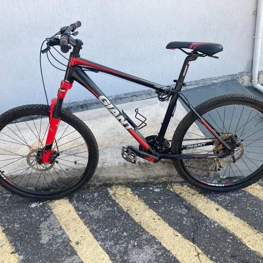 Bicicleta Giant Aro 26 - Ótimo estado