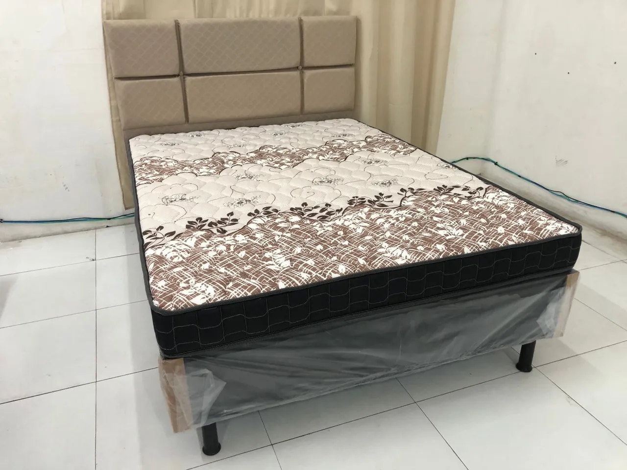 Cama Box Completa com Colchão Casal