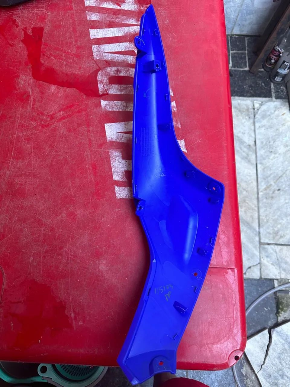 Aba do tanque lado Direito Yamaha XT250 - Foto 5