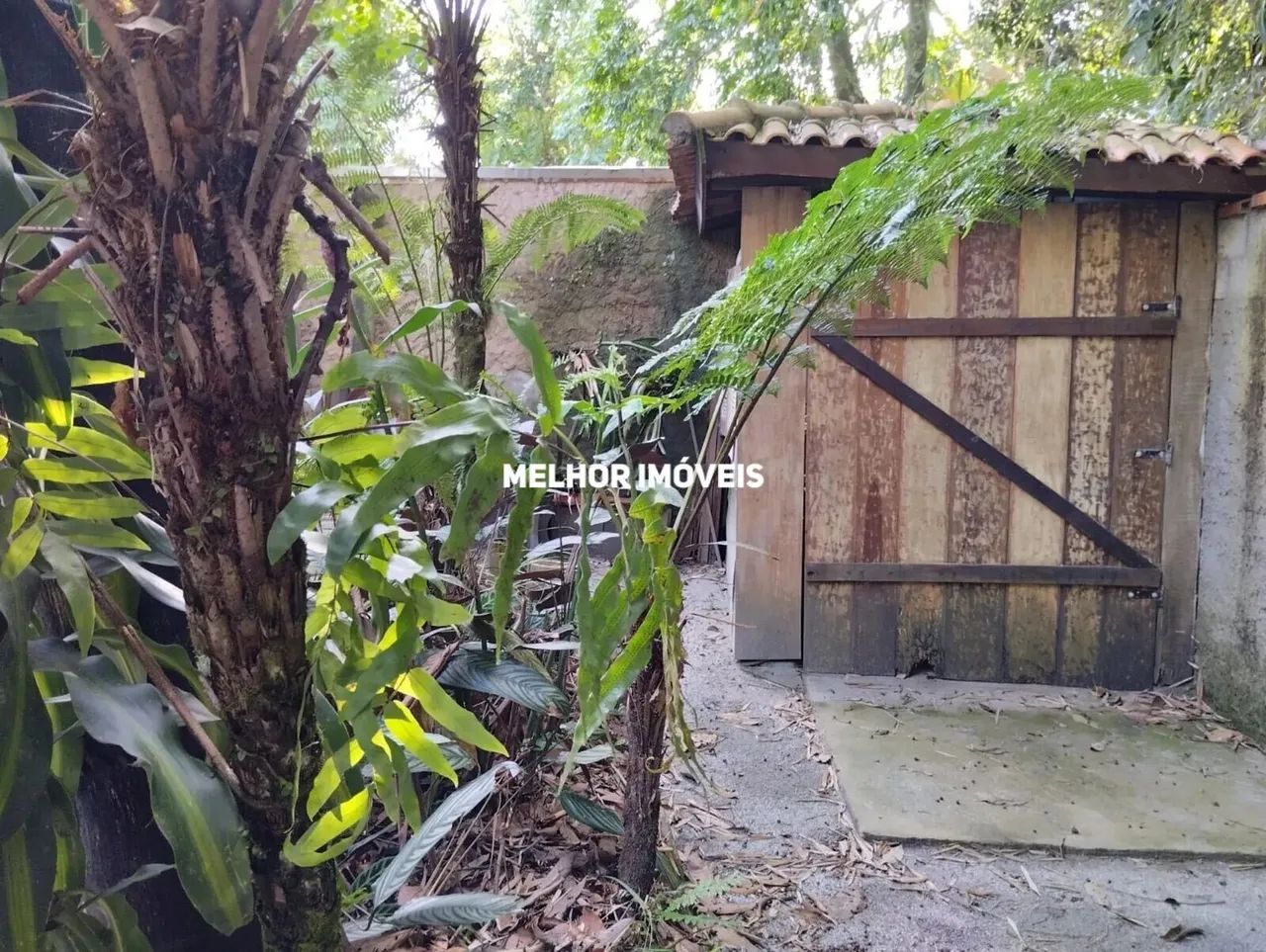 Casa Rústica à venda localizado na Praia do Estaleiro em Balneário Camboriú - SC - Foto 3